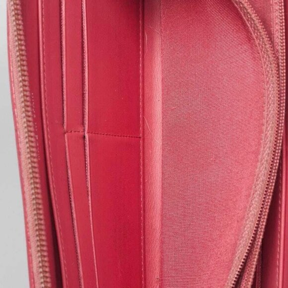 Chanel Pink Caviar Leather CC Timeless Zippy Wallet - Picture 8 of 10